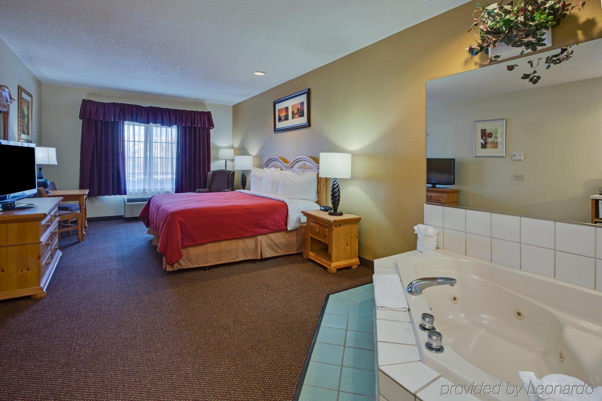 Holiday Inn Express & Suites Chicago - Matteson By Ihg Habitación foto